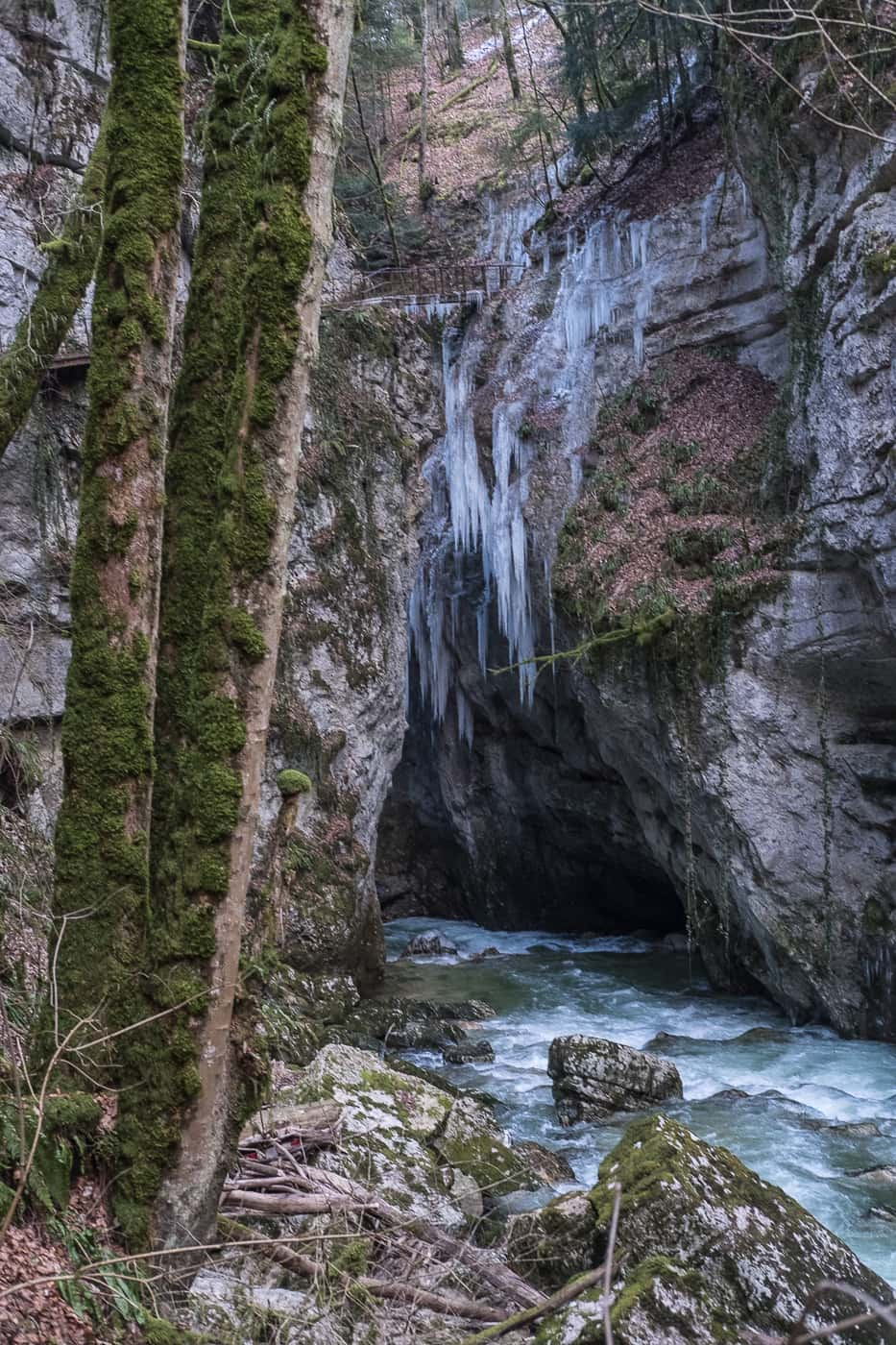 Gorges de l'Areuse im Winter