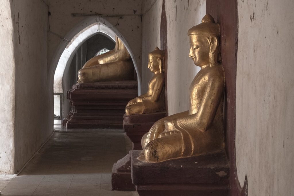 bagan-buddhas