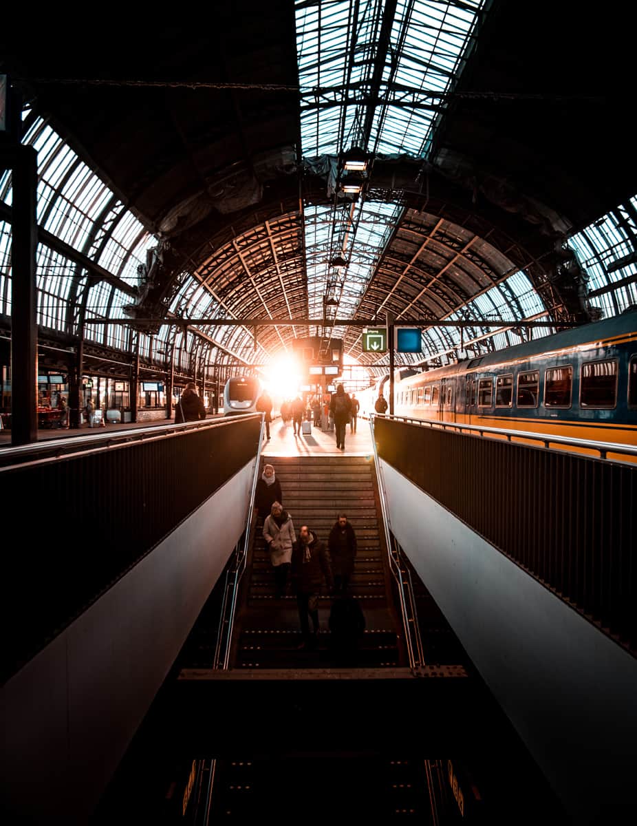 Bahnhof Amsterdam (Quelle: unsplash)