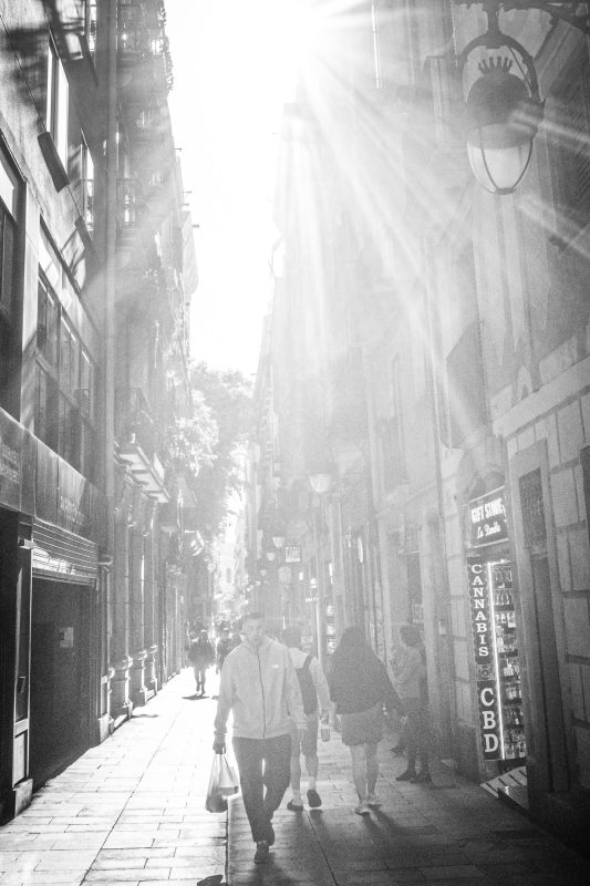 Sonnenstrahlen in Barcelona, Spanien