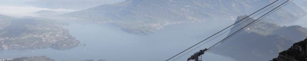 Pilatus Gondel Aussicht auf Vierwaldstättersee