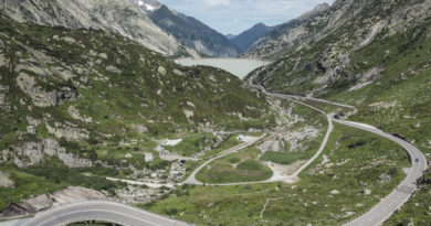 Mit dem Postauto auf den Grimselpass Mit dem Postauto auf den Grimselpass