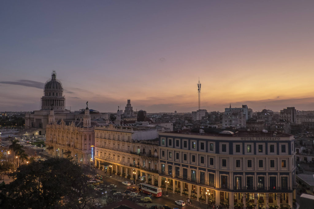 Habana by night