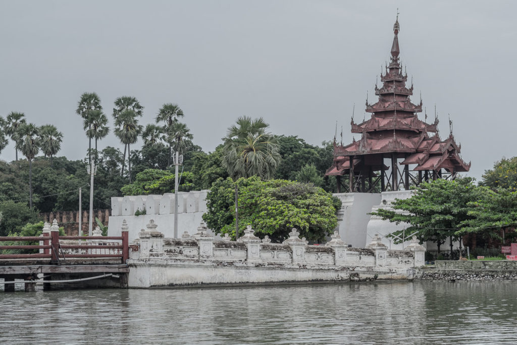 titelbild mandalay königspalast in burma