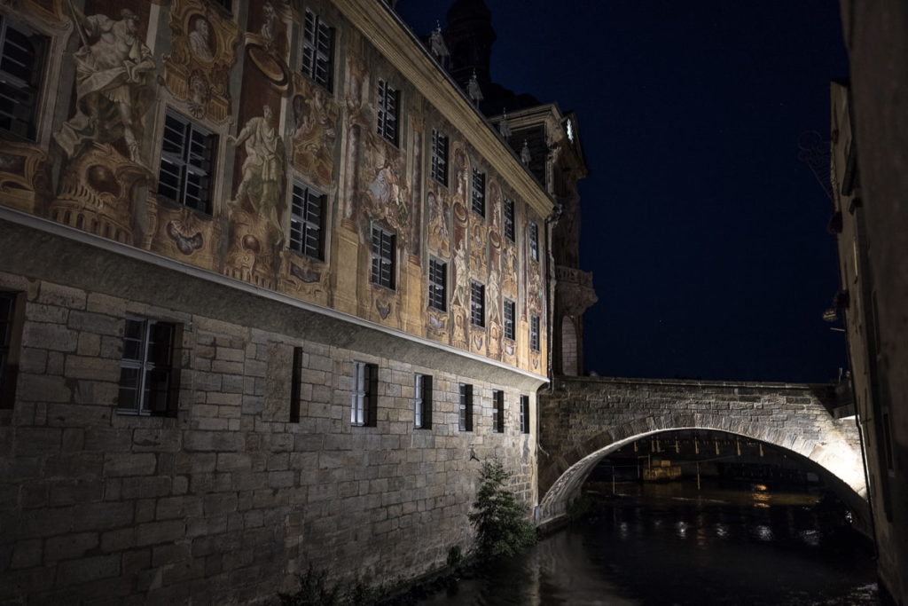 inselstadt bamberg by night