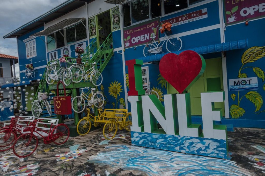 life community cafe
