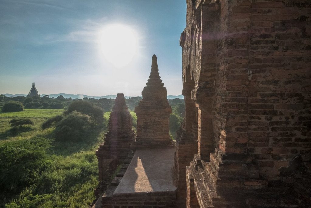 pagode-besteigen-bagan