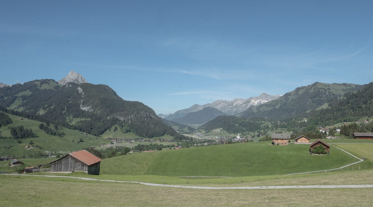 panoramaweg-saanenland-wandern
