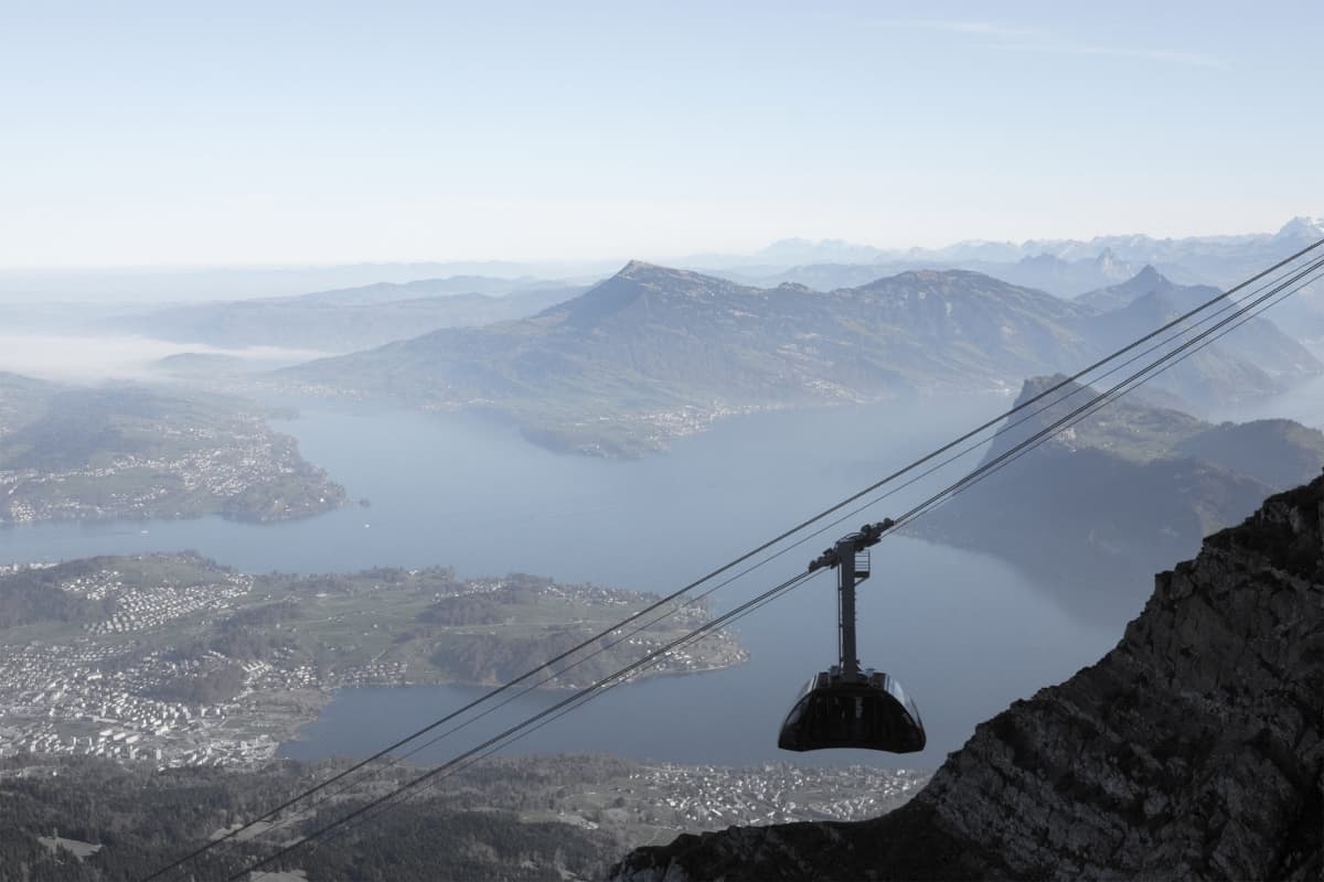 Pilatus Gondel Aussicht auf Vierwaldstättersee