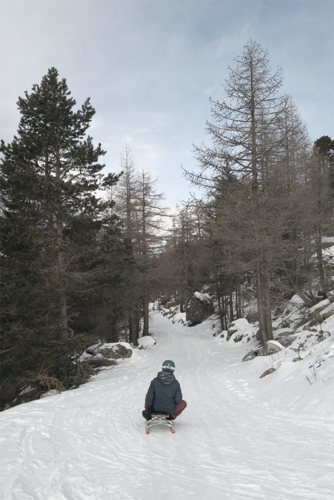 Schlitteln Saas-Grund