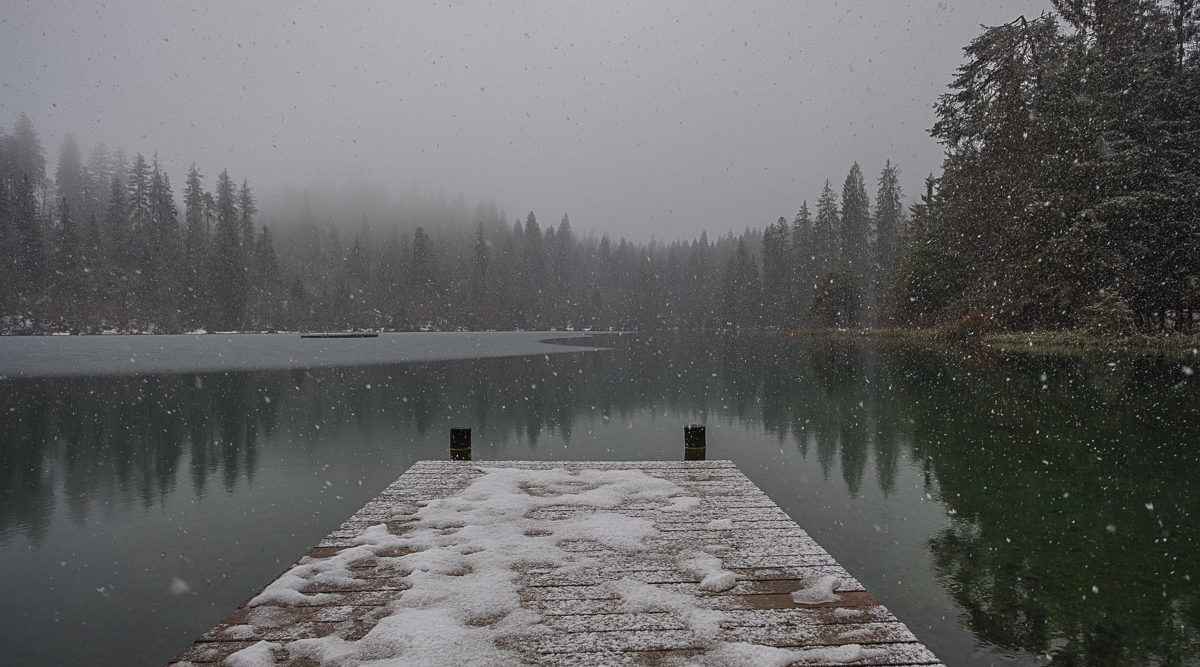 schneefall-crestasee