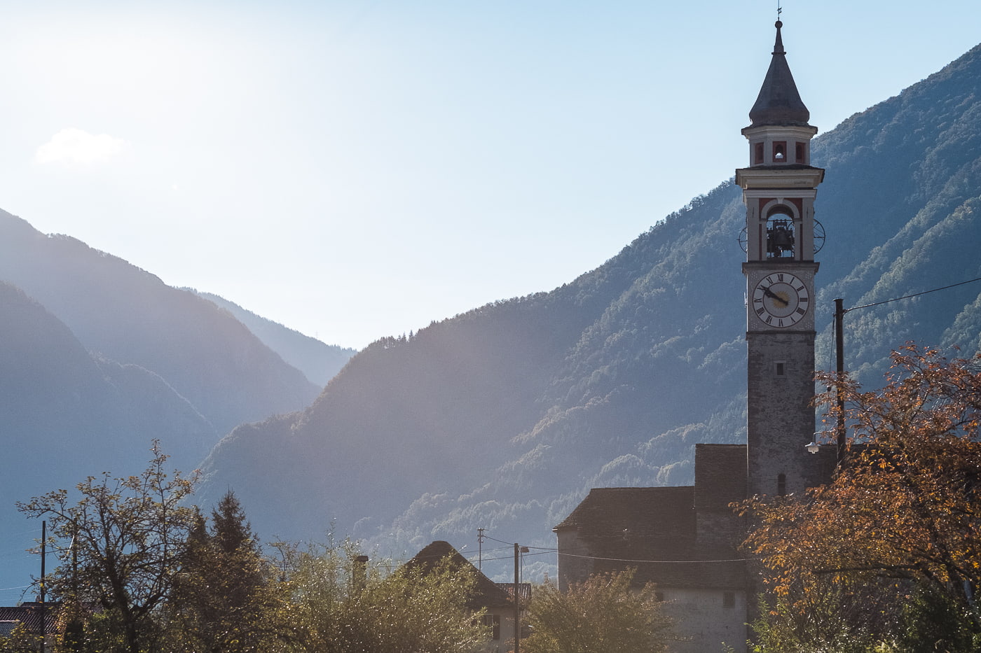 Kirche im Vallemaggia Tessin