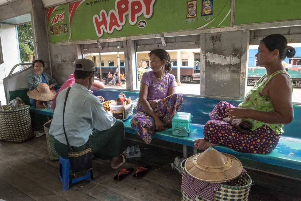 zugfahrer-circular-line-yangon-9382